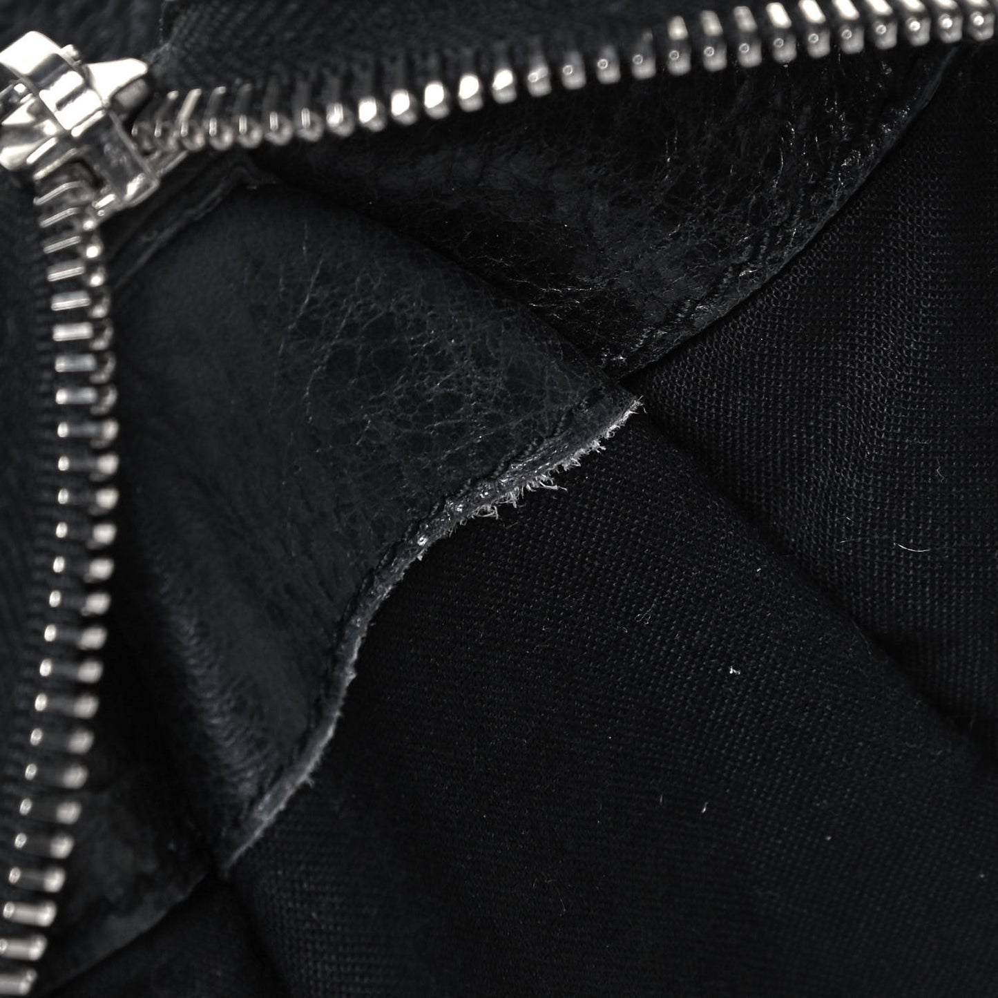 Agneau Giant 12 Silver Hardware City Black