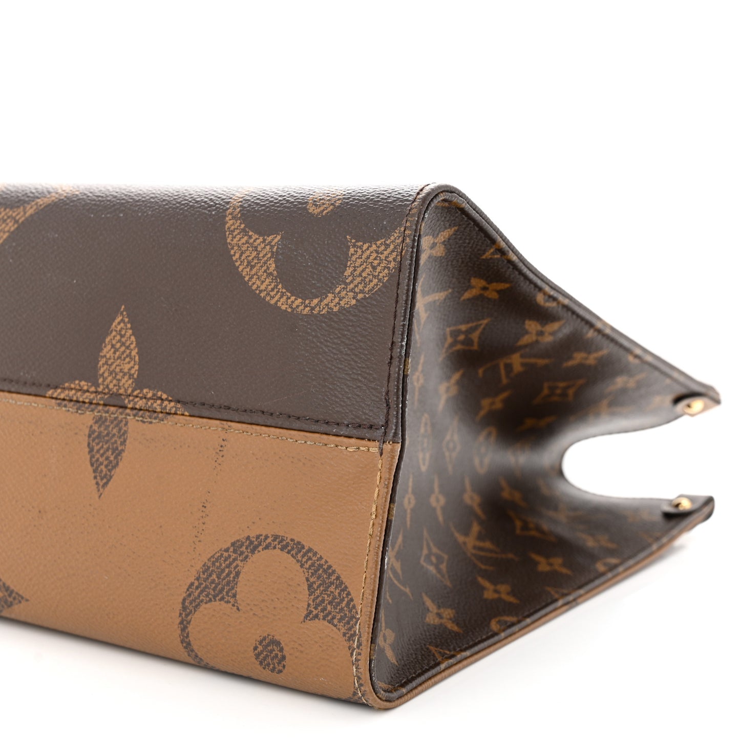 Reverse Monogram Giant Onthego MM