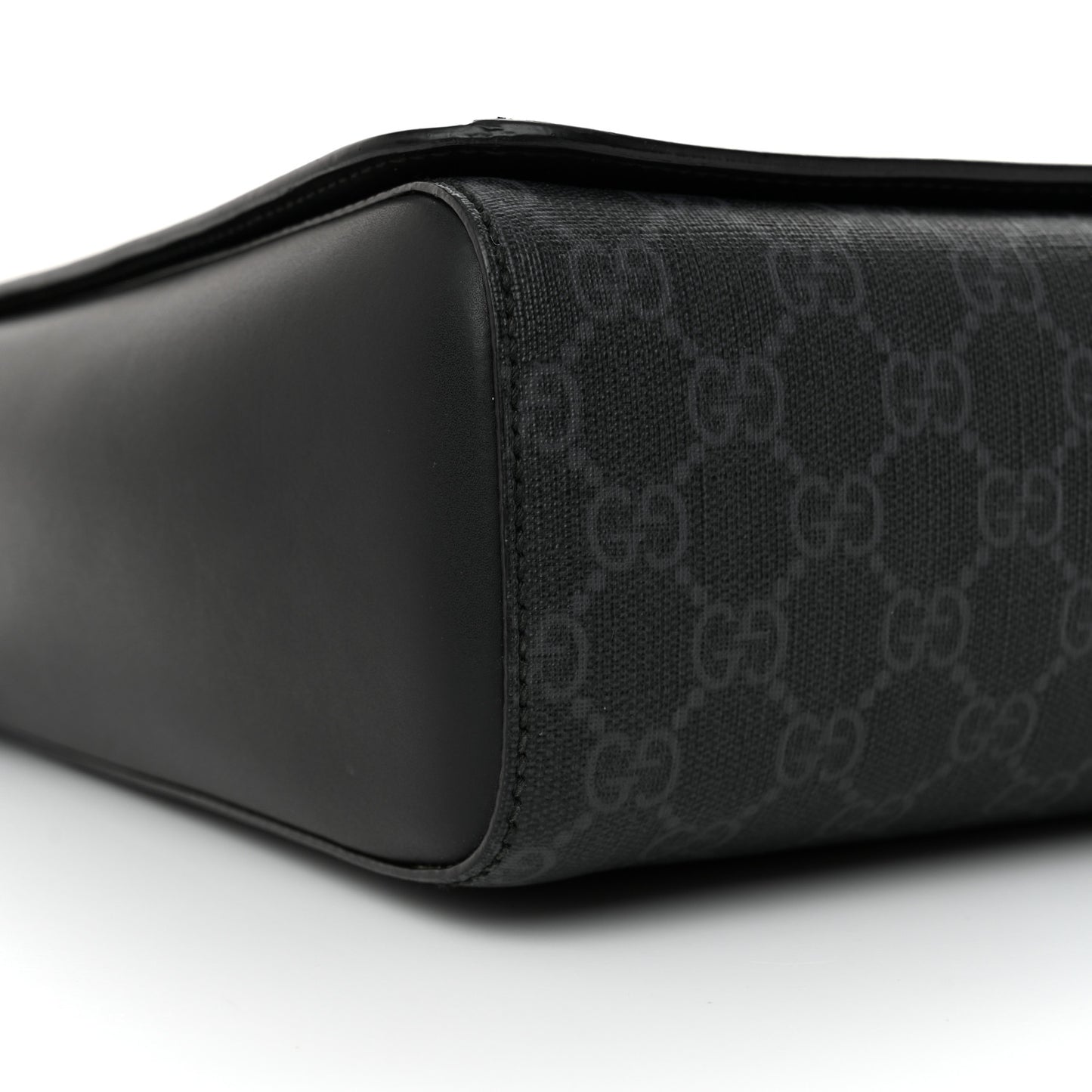 GG Supreme Monogram Night Courrier Flap Messenger Black Multicolor