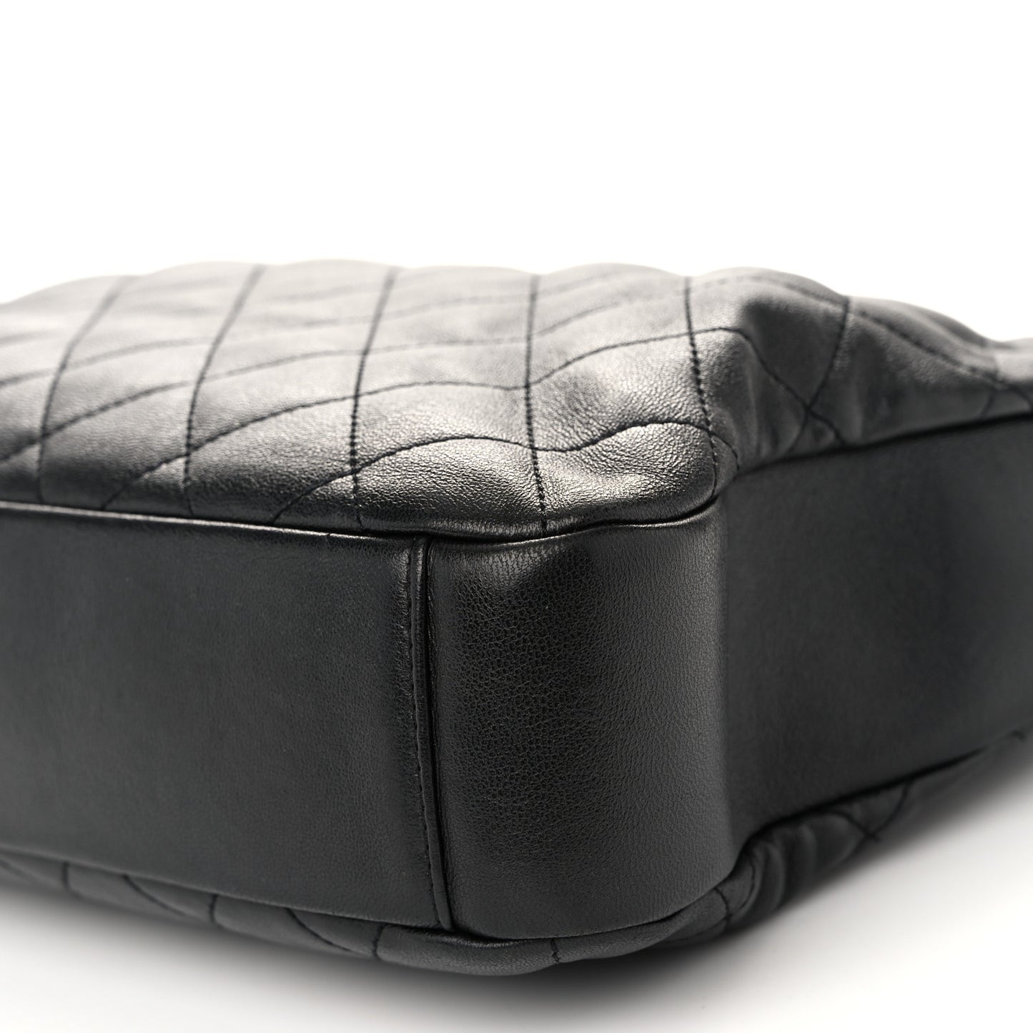 Lambskin Quilted CC Chain Link Hobo Black