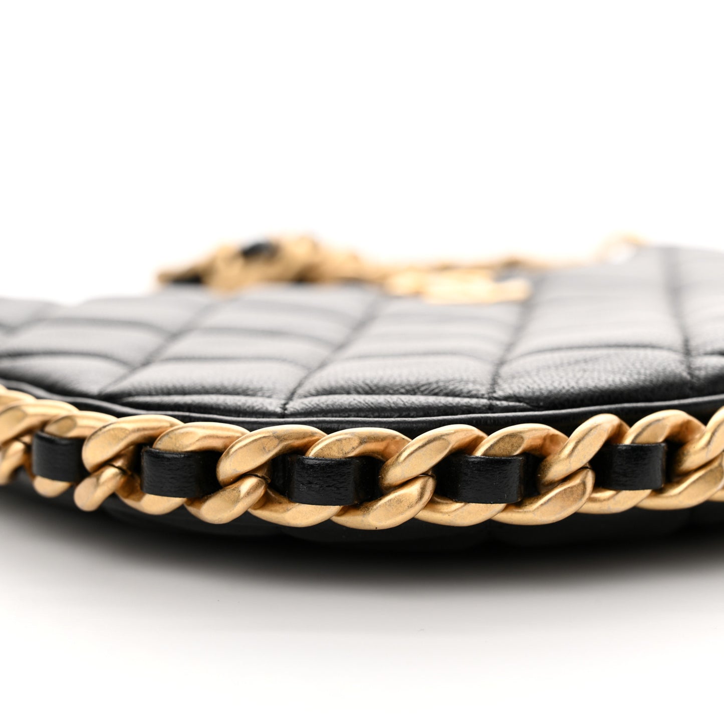 Shiny Crumpled Lambskin Quilted Trendy Chain Around Hobo Black