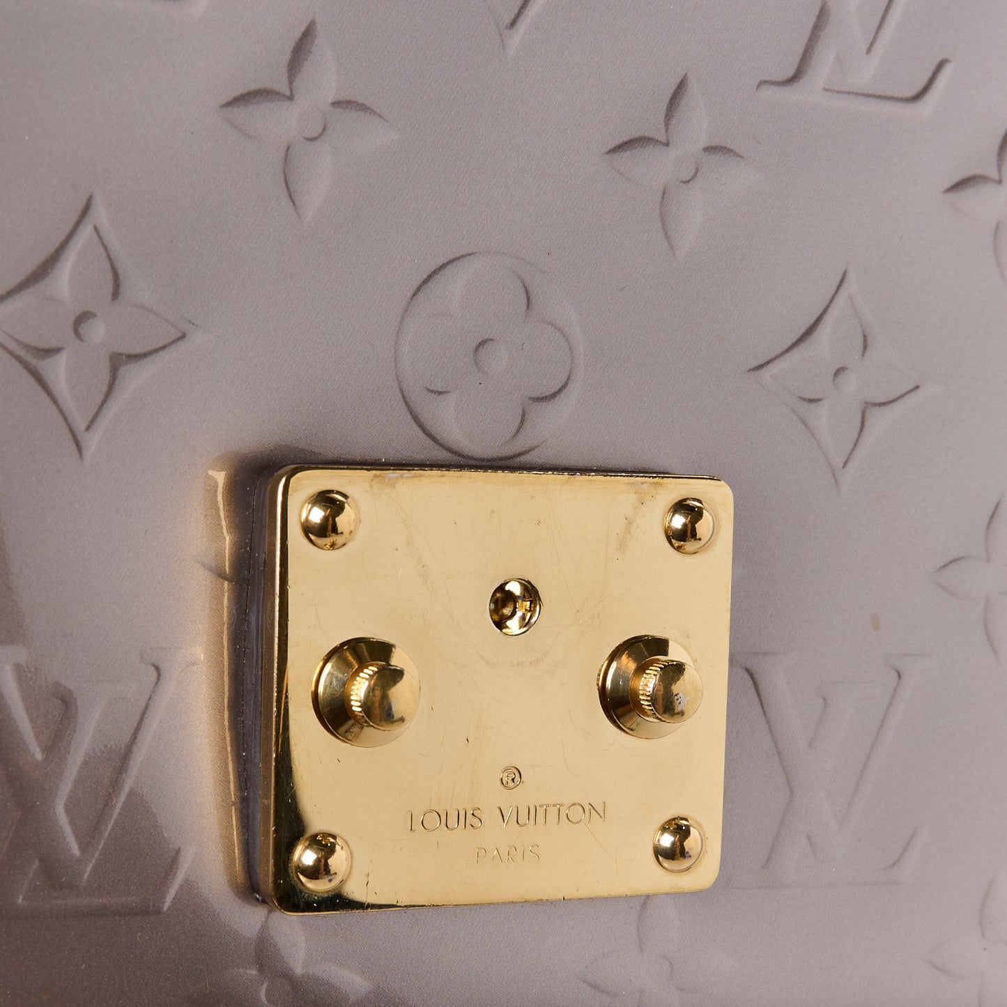 Vernis Epi Monogram Wynwood Metallic Taupe Grey
