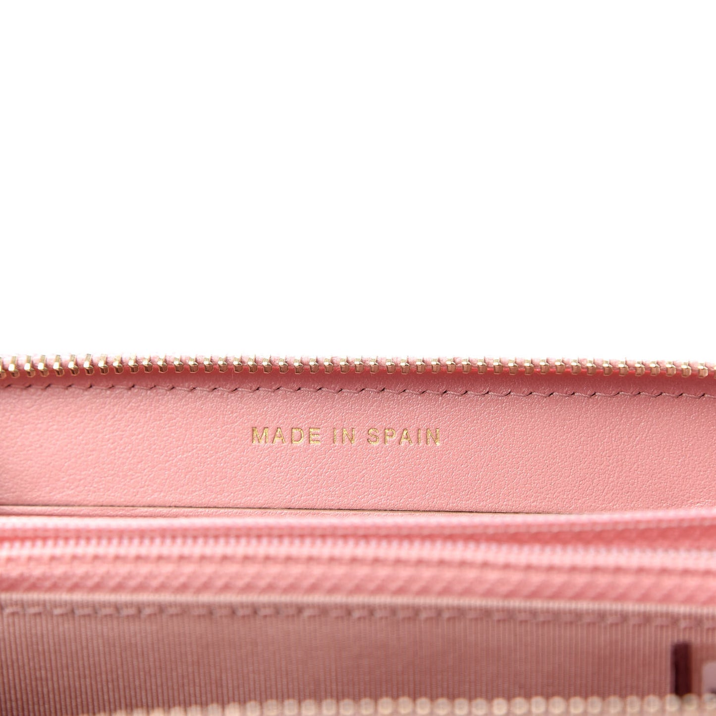 Iridescent Caviar Quilted Medium Zip Around Wallet Pink