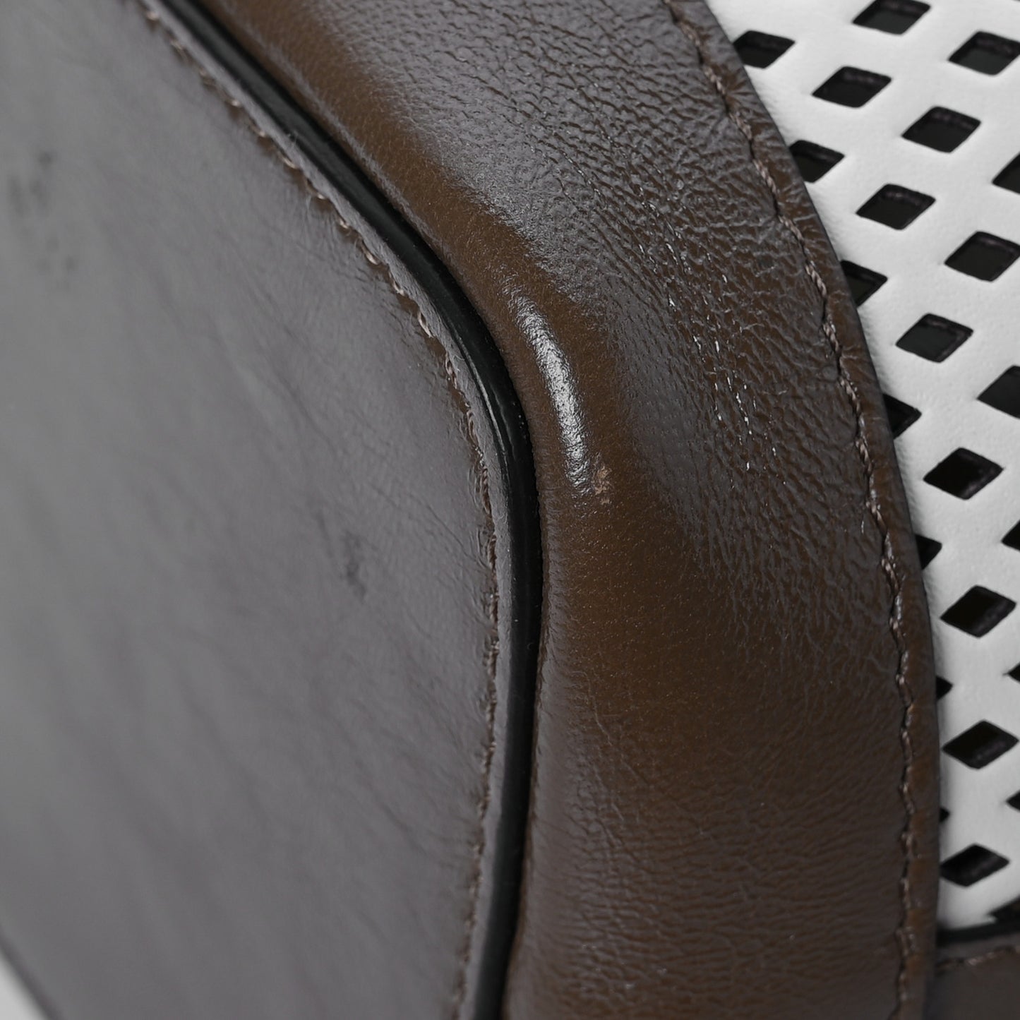 Vitello Liberty Glossy Lambskin F is Fendi Perforated Mini Mon Tresor Bucket Bag White Ice Rust Maya