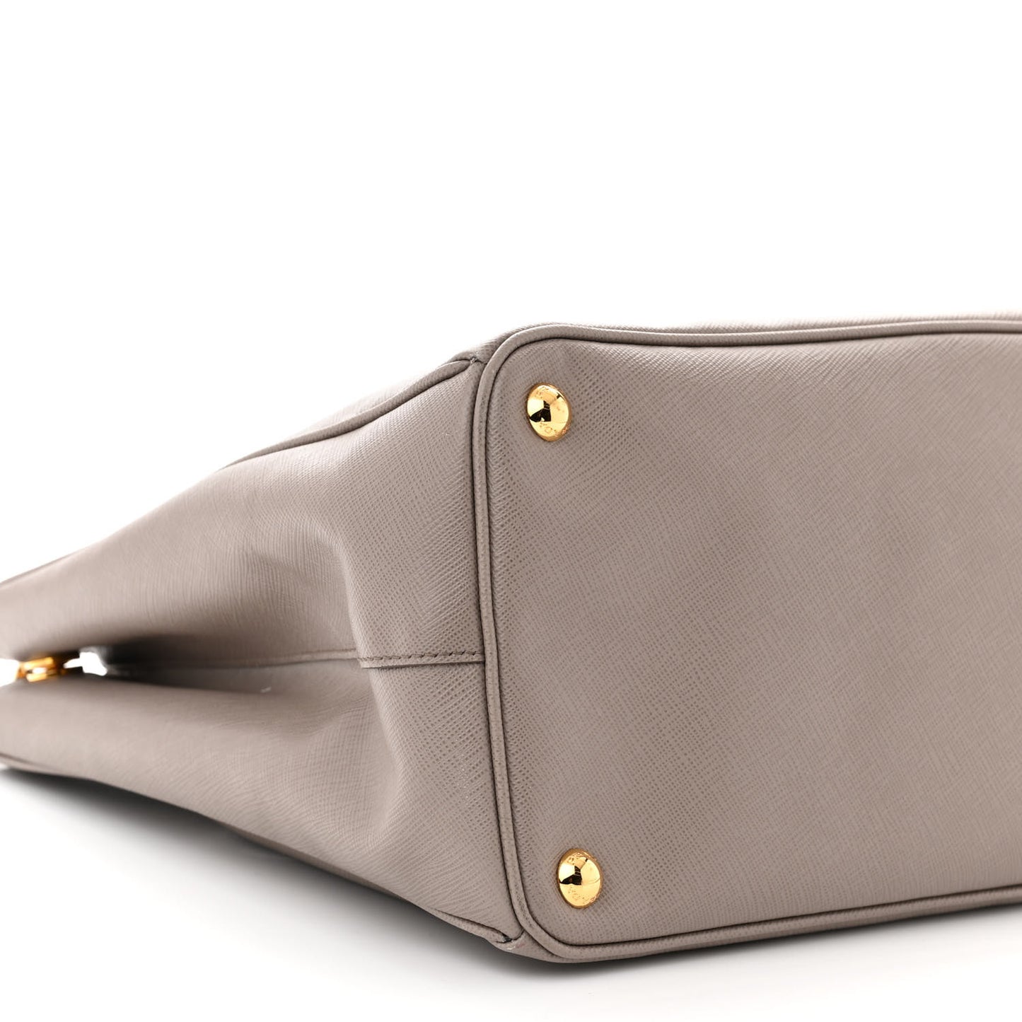 Saffiano Medium Galleria Double Zip Tote Argilla