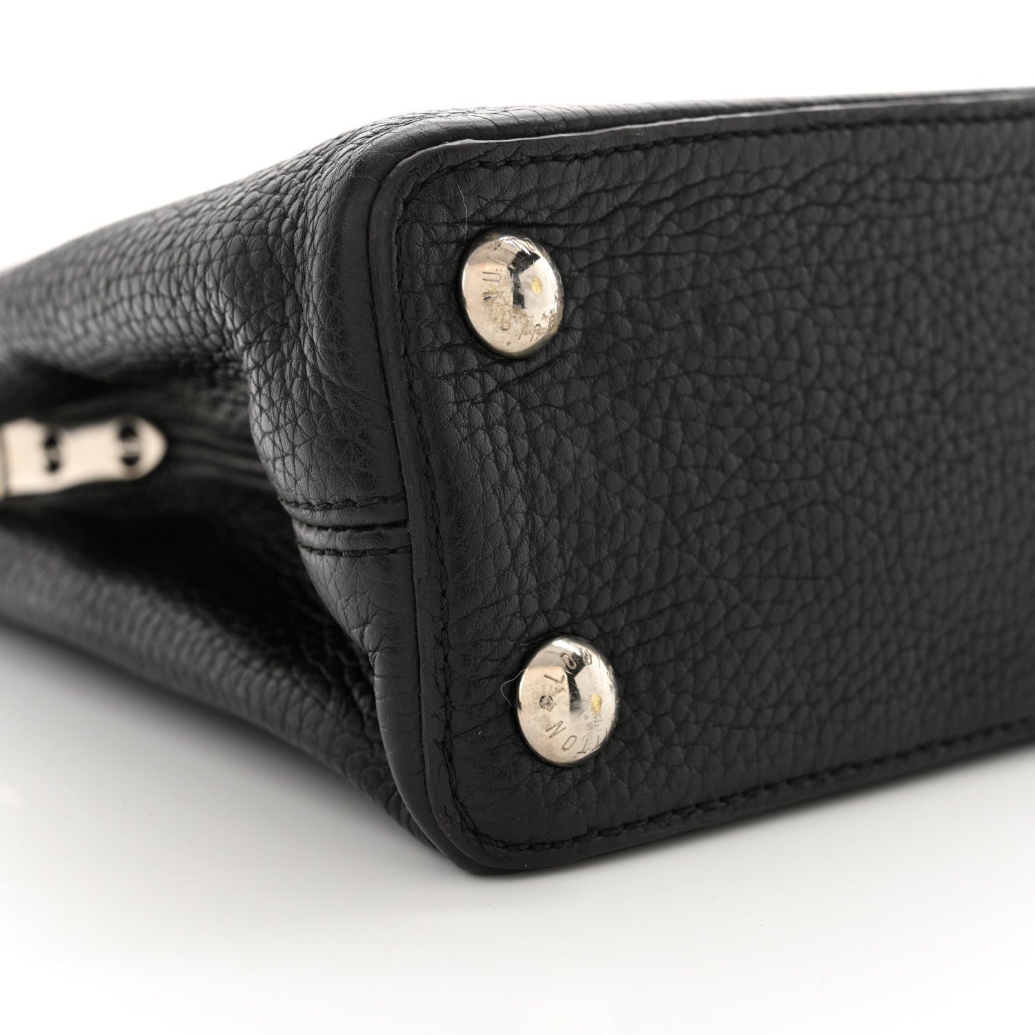 Louis Vuitton Taurillon Capucines BB Black 9 of 13