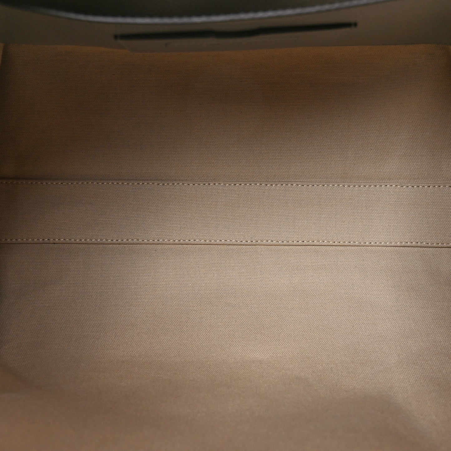 Soft Calfskin Medium Soft Antigona Pearl Grey
