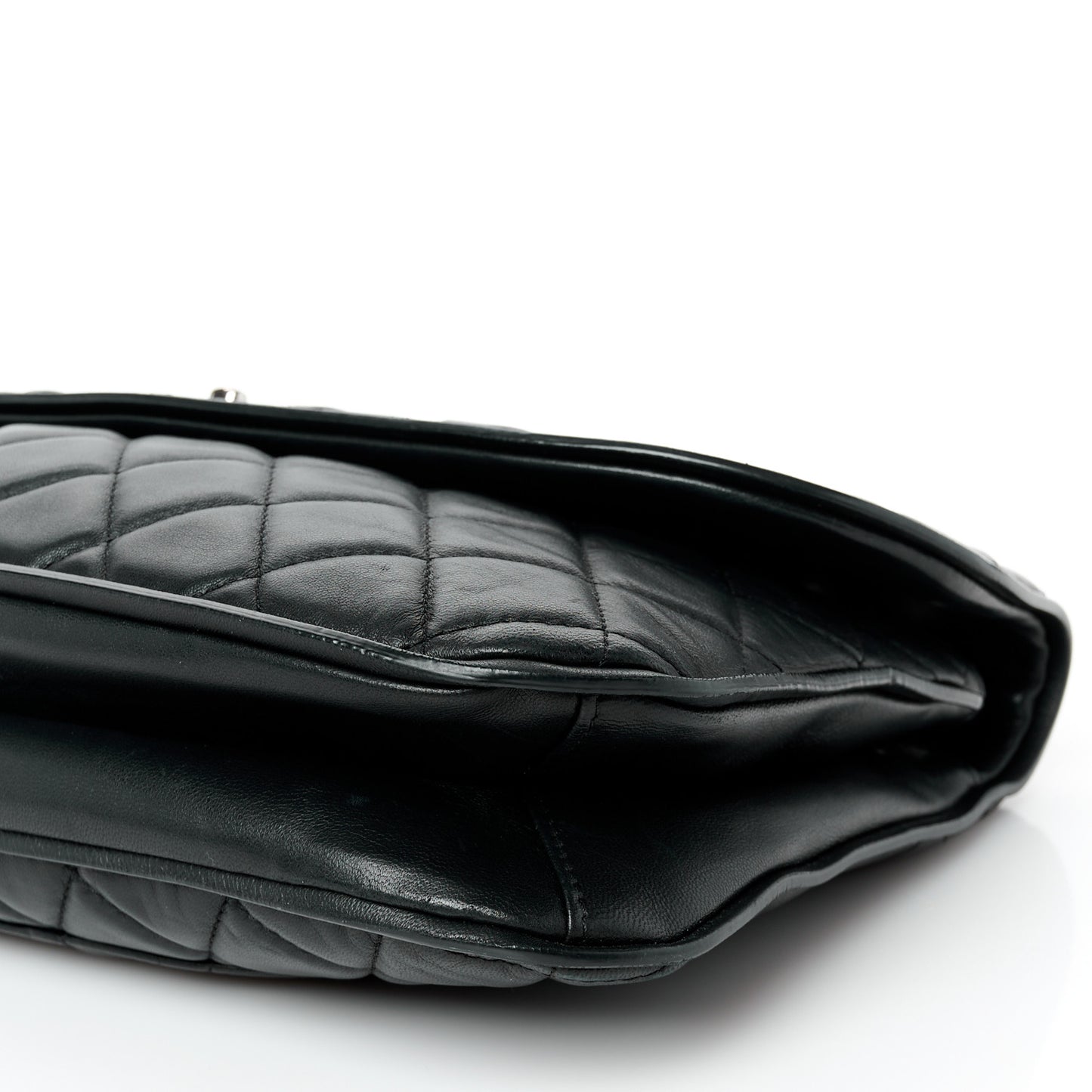 Lambskin Quilted Large Pagode Piping Flap Black