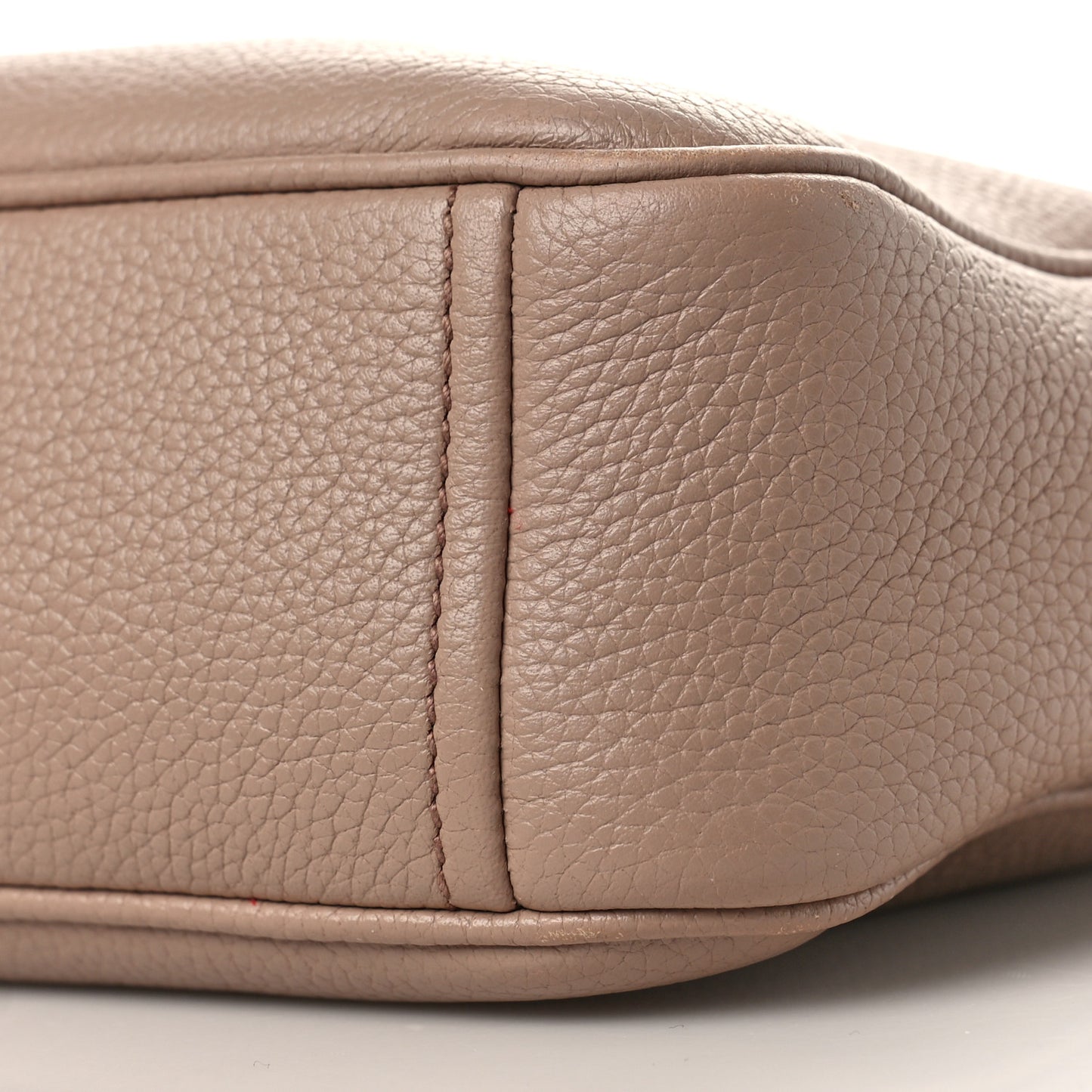 Vitello Phenix Camera Bag Cammeo