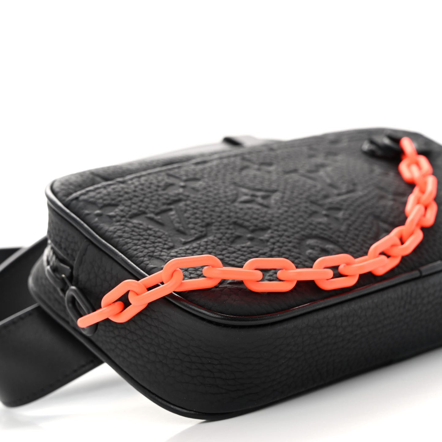 Taurillon Monogram Uniformes Solar Ray Soft Pochette Volga Belt Bag Black