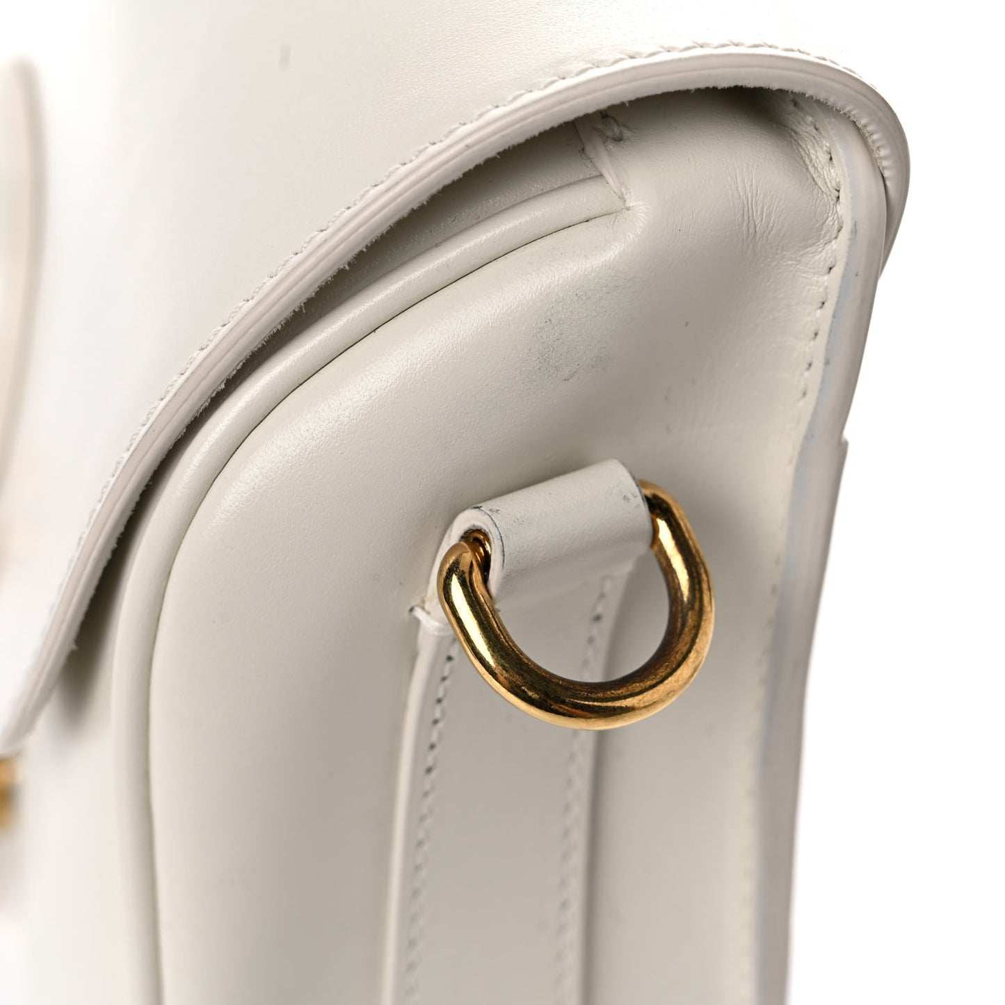 Box Calfskin Medium Bobby Flap Latte