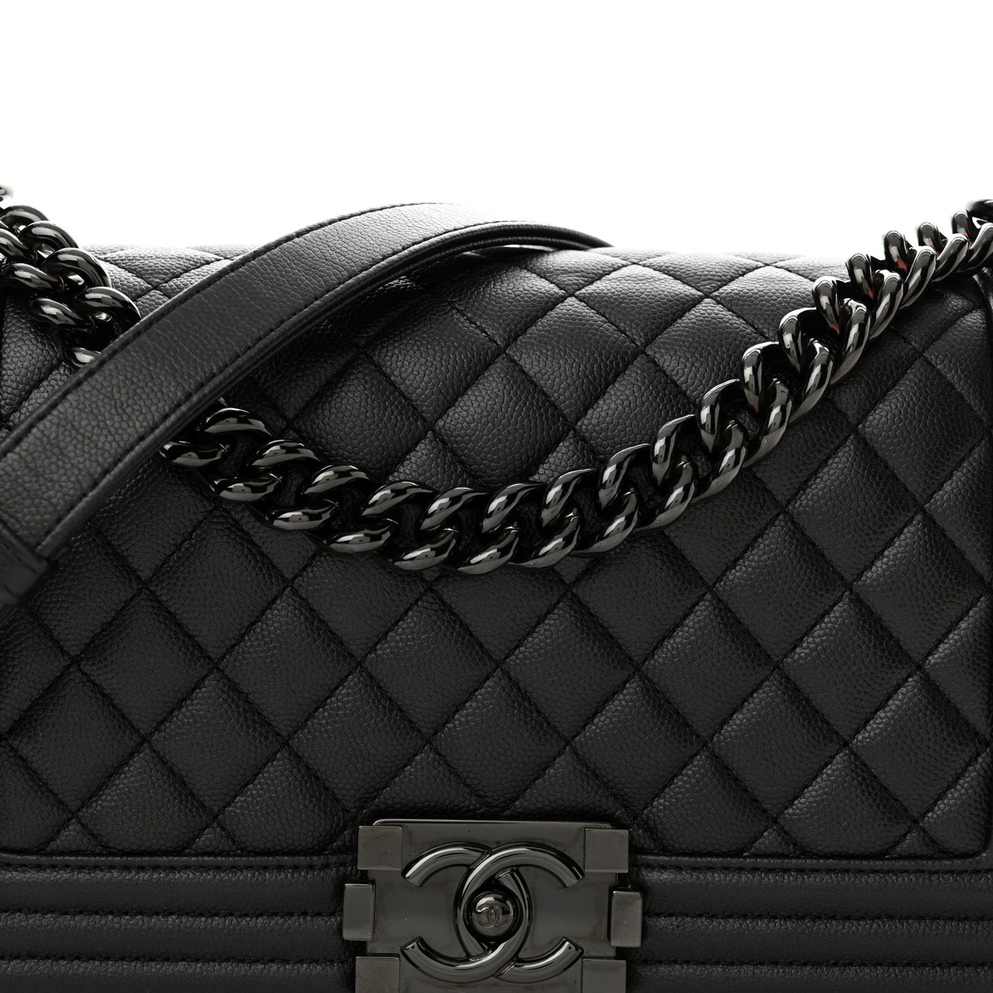Caviar Quilted Medium Boy Flap So Black