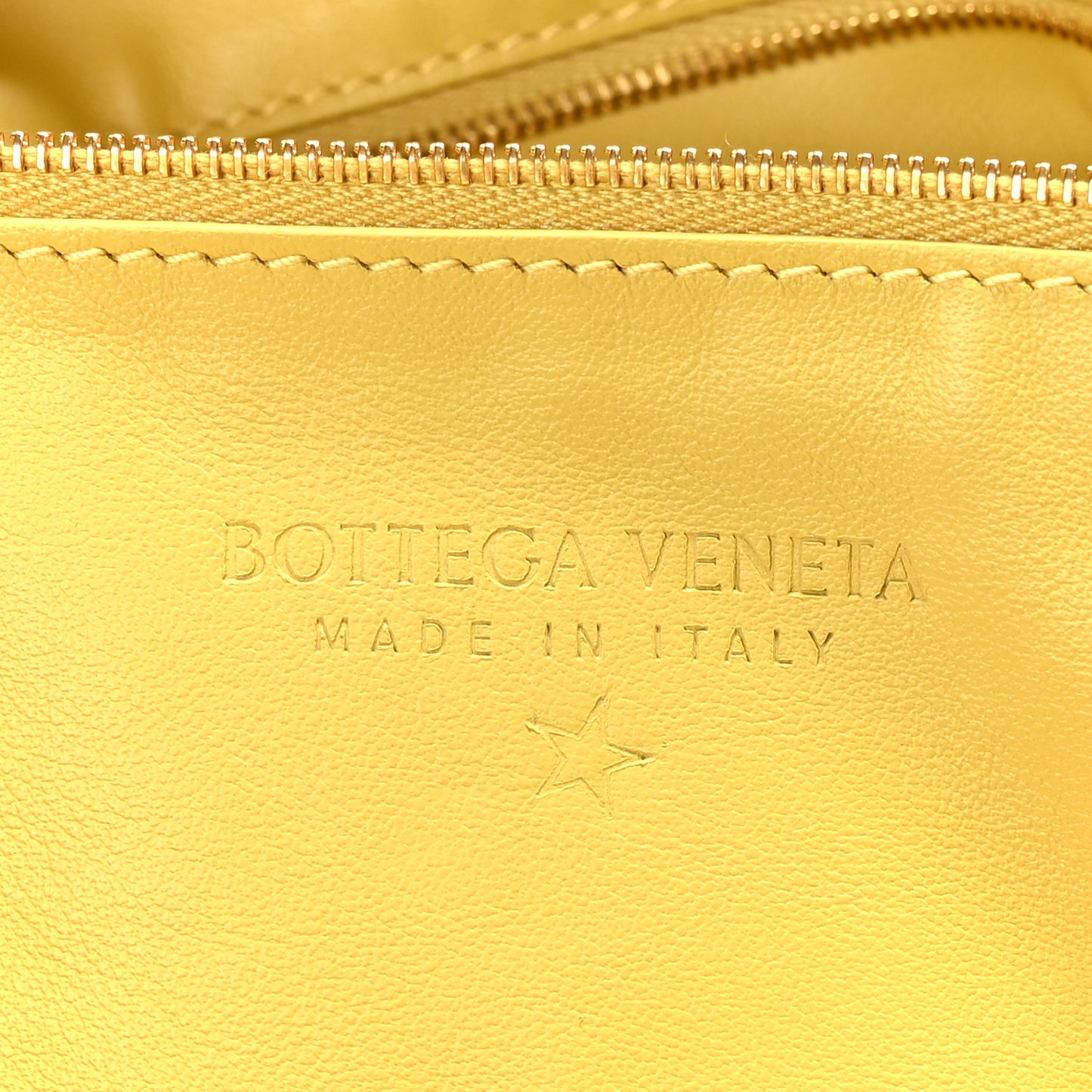 Nappa Intrecciato Large Jodie Hobo Corn