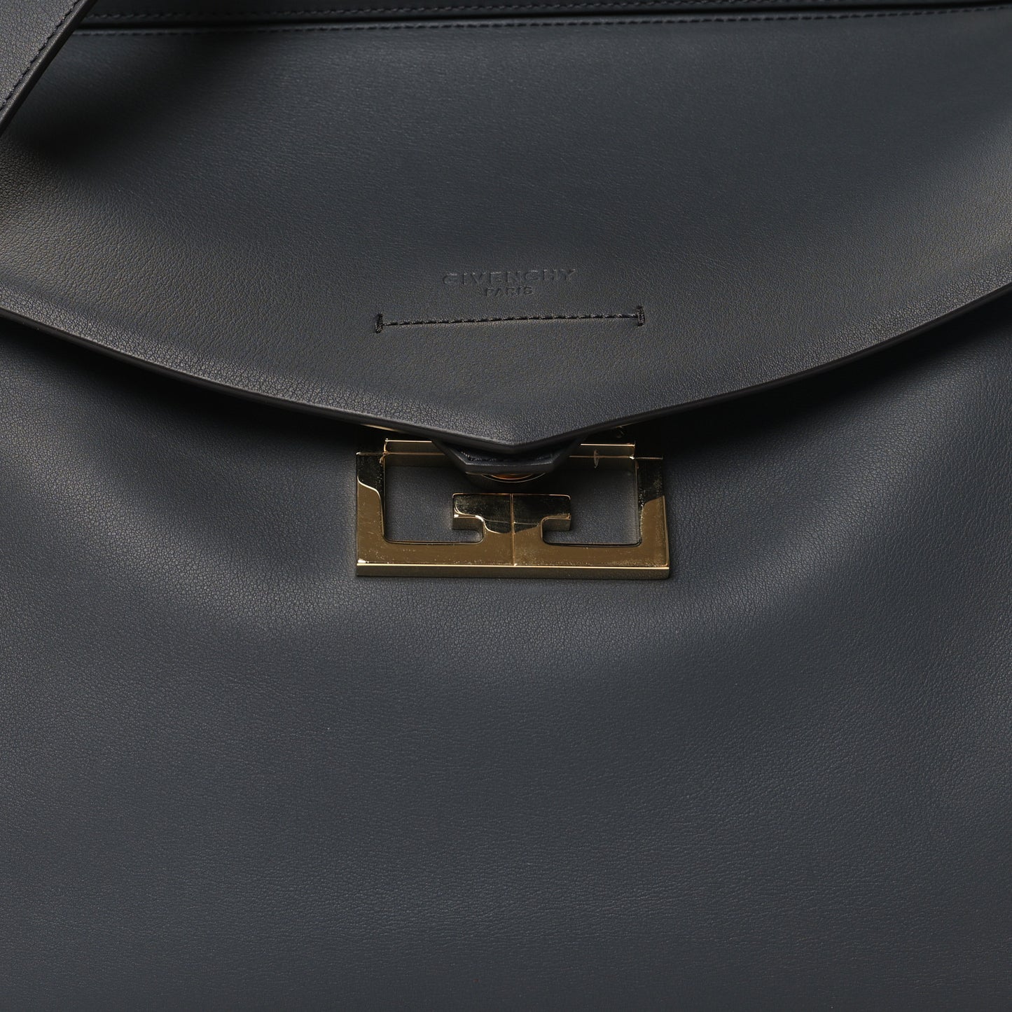 Calfskin Medium Mystic Shoulder Bag Storm Grey