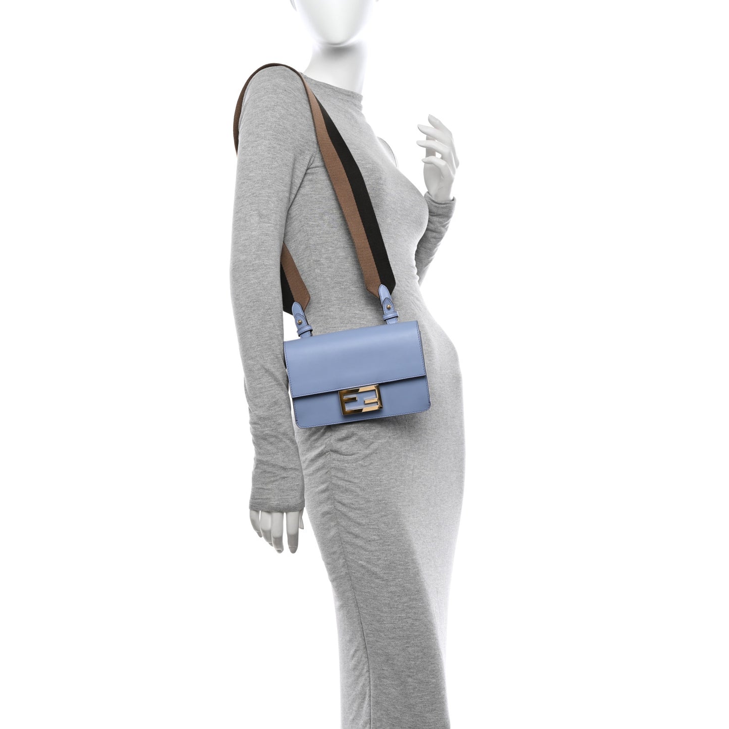 Vitello King Mini Flat Baguette Azzurro Sky