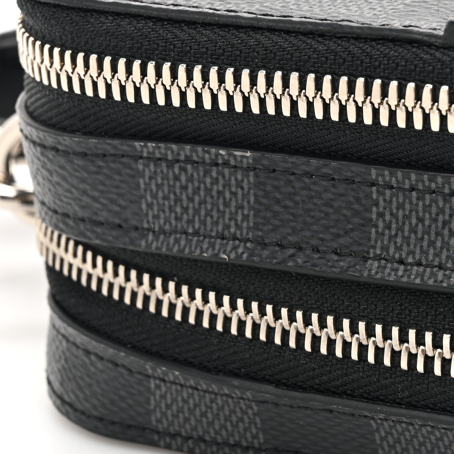 Damier Graphite Alpha Wearable Wallet