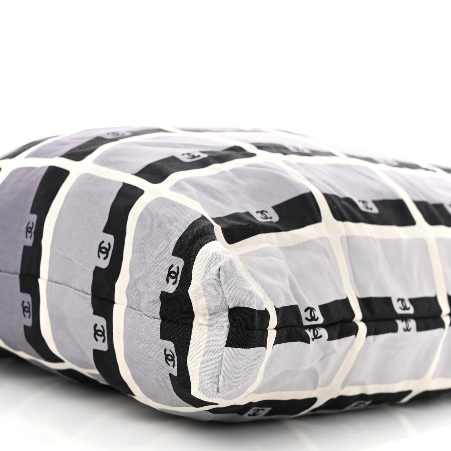 Jersey Fabric Quilted Foldable Tote With Chain Black Multicolor