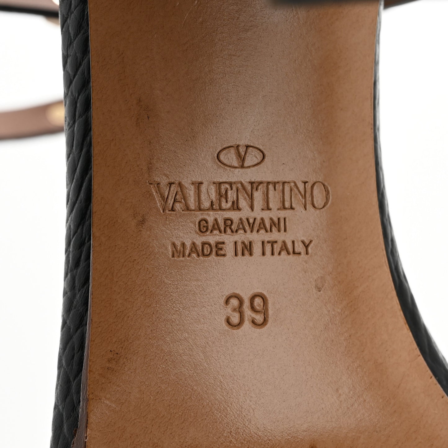 Grained Calfskin Rockstud Ankle Strap 5/105mm Sandals 39 Black