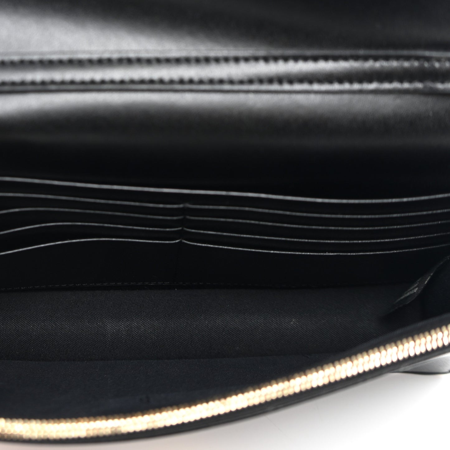 Vitello Cruise F is Fendi Medium Envelope Wallet on Chain Black