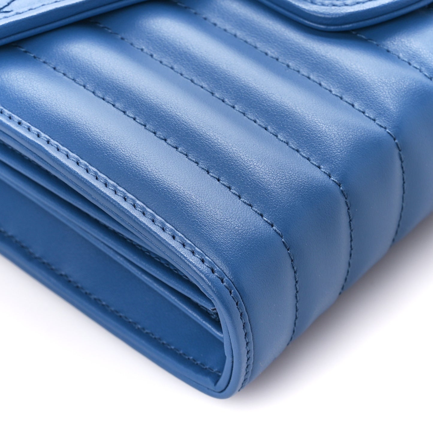 Calfskin Matelasse Aria GG Marmont Chain Wallet Clear Blue