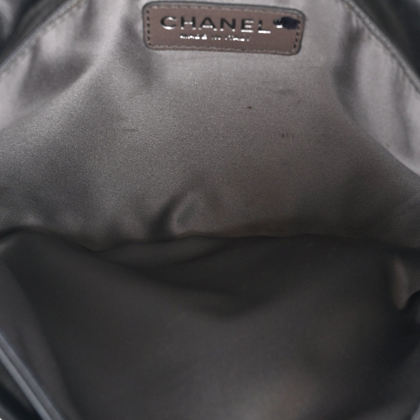 Lambskin Quilted Chain Mail Shoulder Bag Black