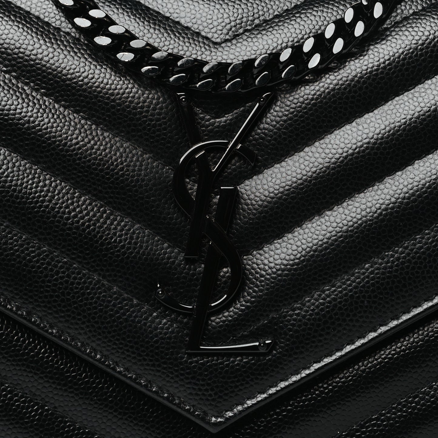 Grain De Poudre Matelasse Chevron Monogram Monochrome Chain Wallet Black