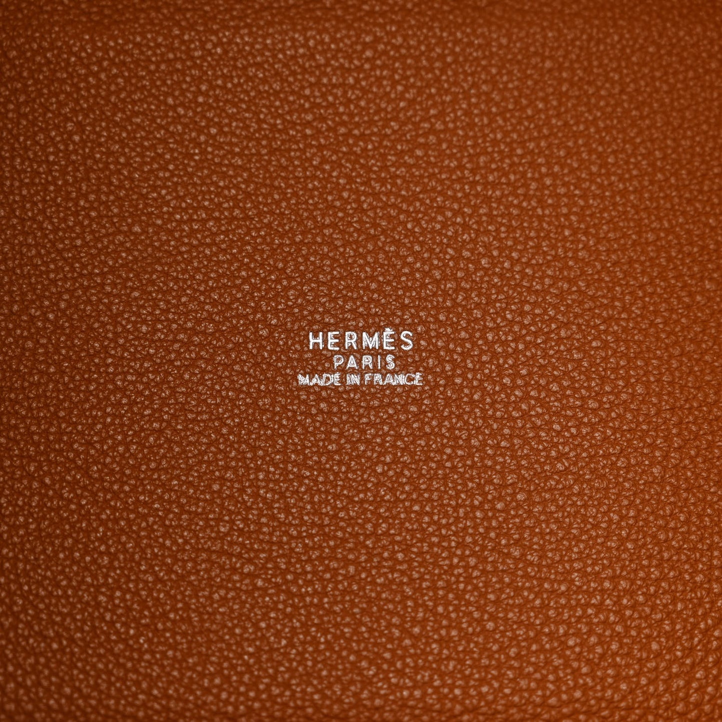 Togo Picotin 18 PM Gold