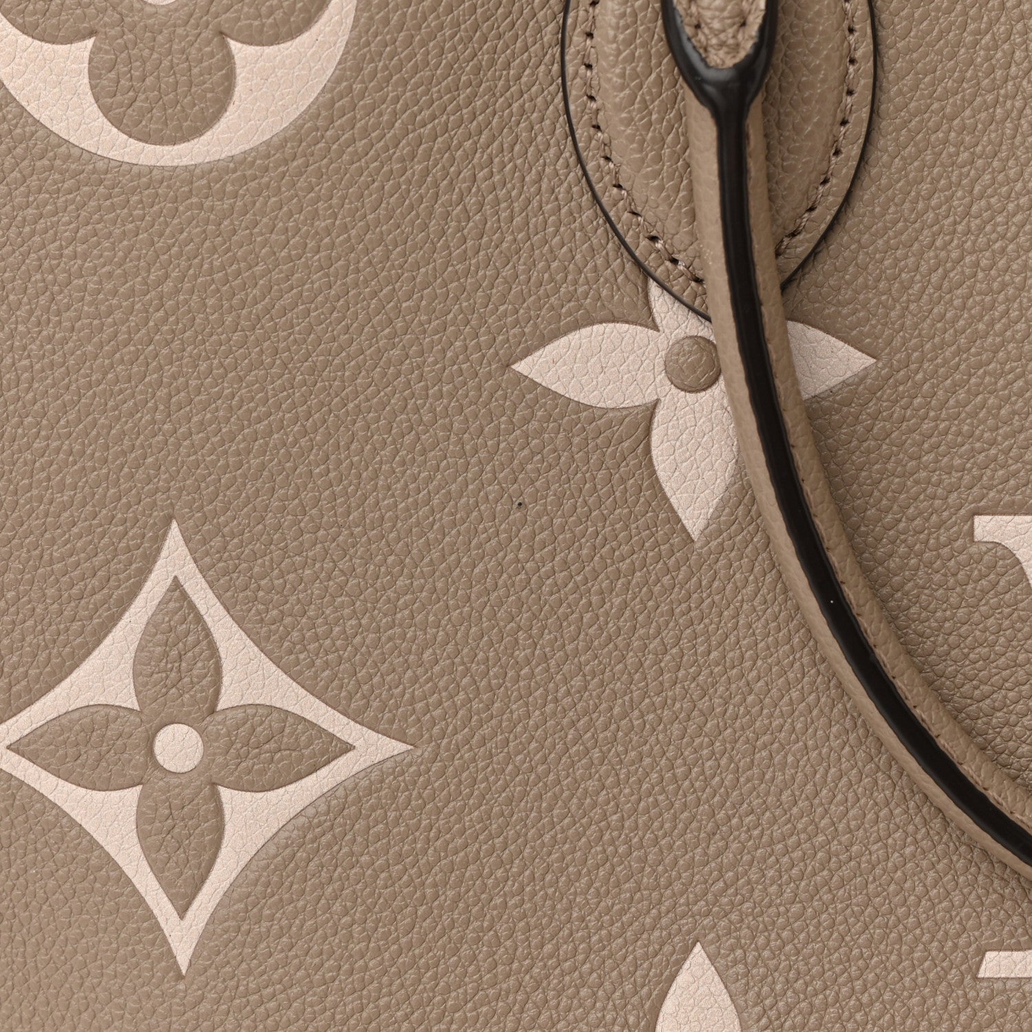 Louis Vuitton Empreinte Monogram Giant Onthego MM Tourterelle Creme 17 of 18
