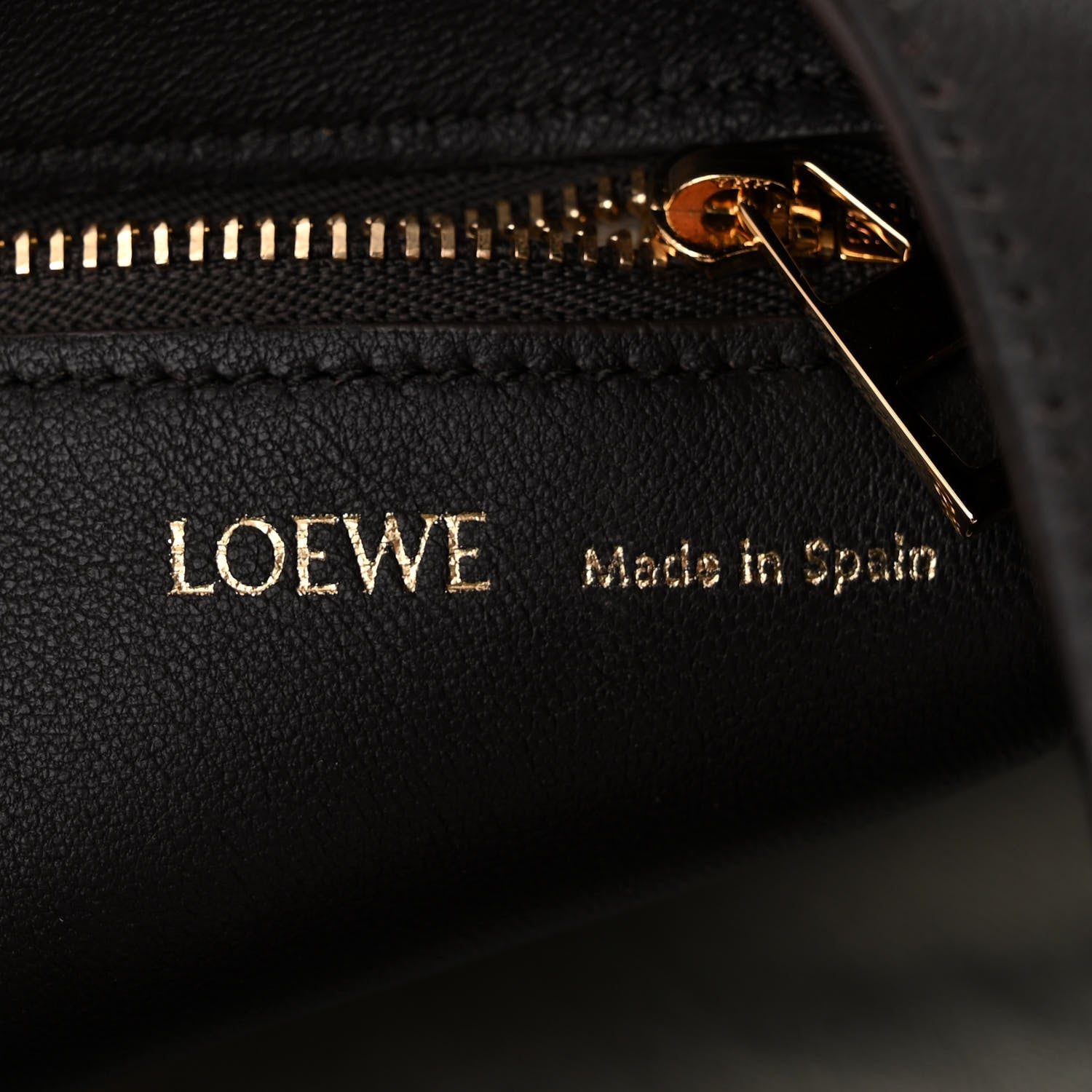 Loewe Nappa Small Squeeze Bag Chocolate 6 of 9