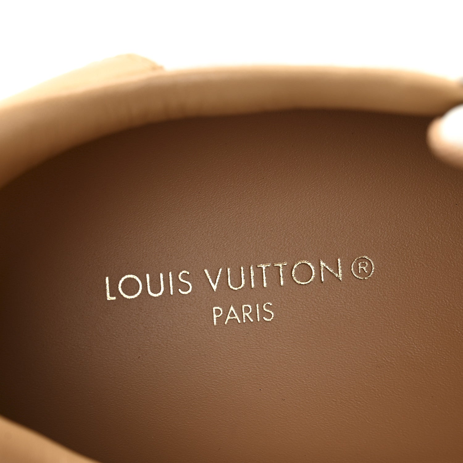 Louis Vuitton Grained Calfskin Embossed Monogram Mens Beverly Hills Sneakers 8.5 White 8 of 11