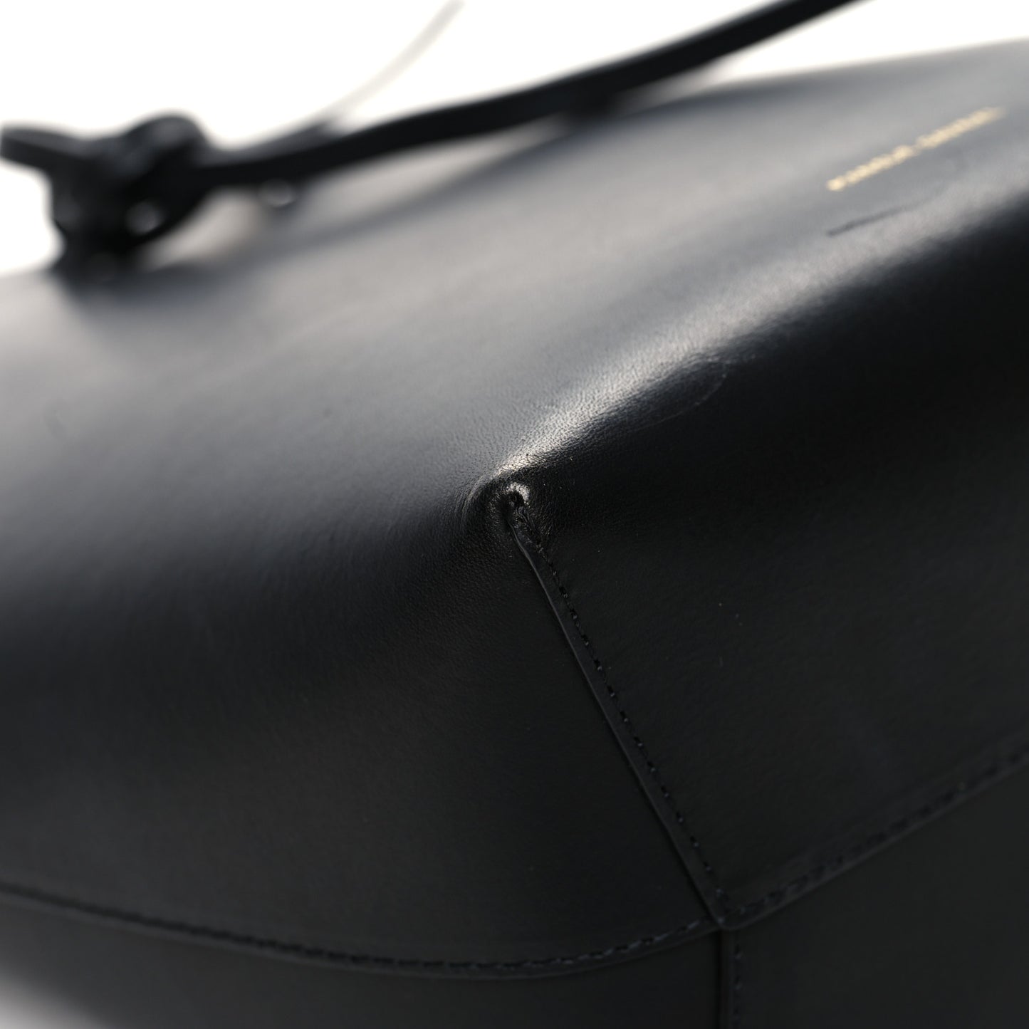 Vegetable Tanned Calfskin Bucket Bag Black Flamma