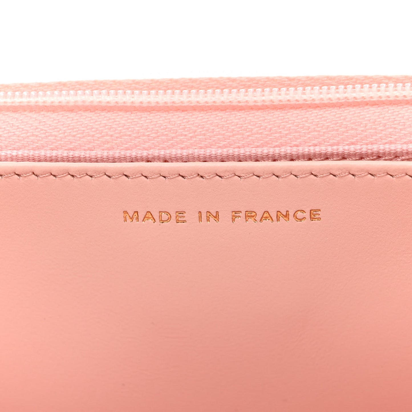 Caviar Quilted Wallet on Chain WOC Light Pink