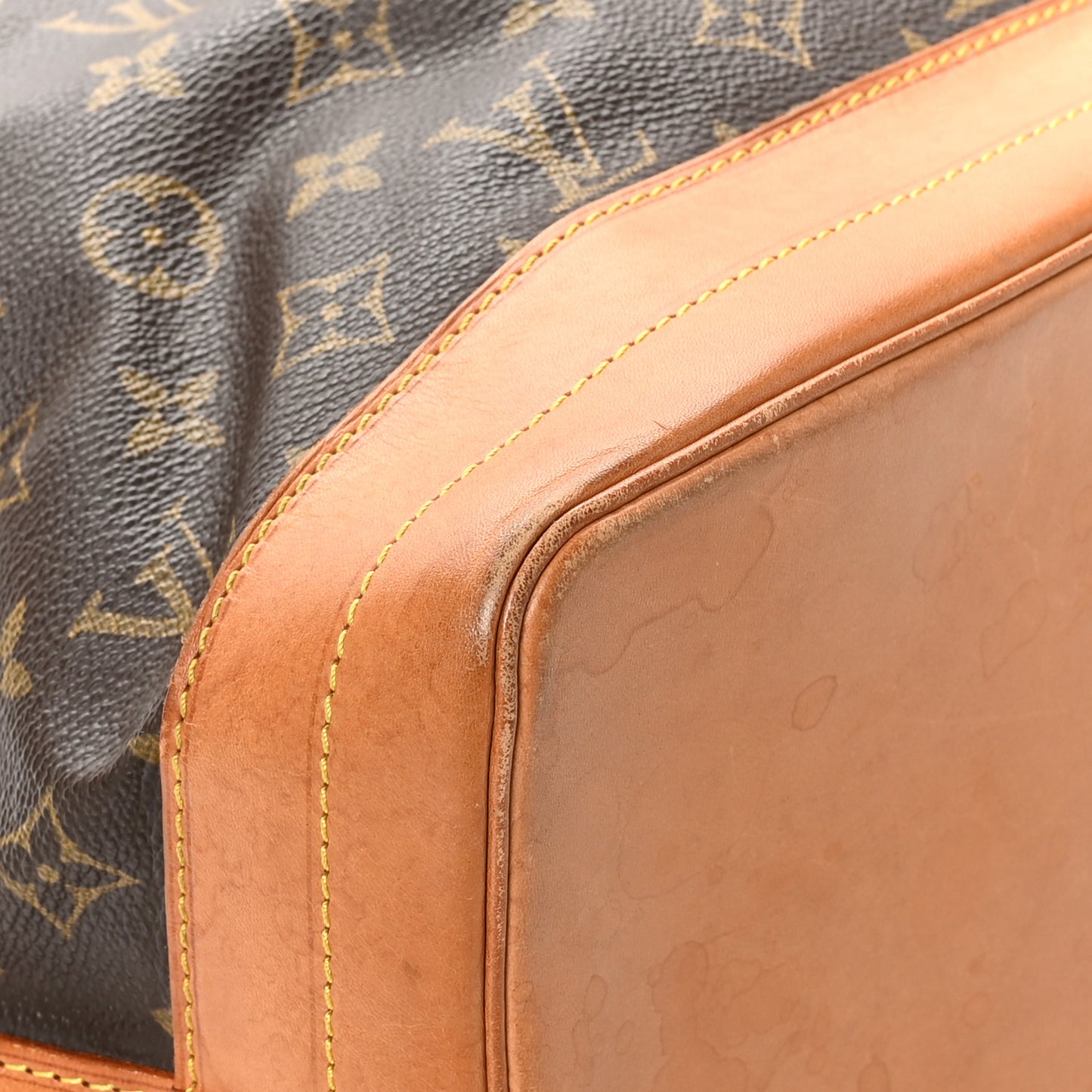 Monogram Noe