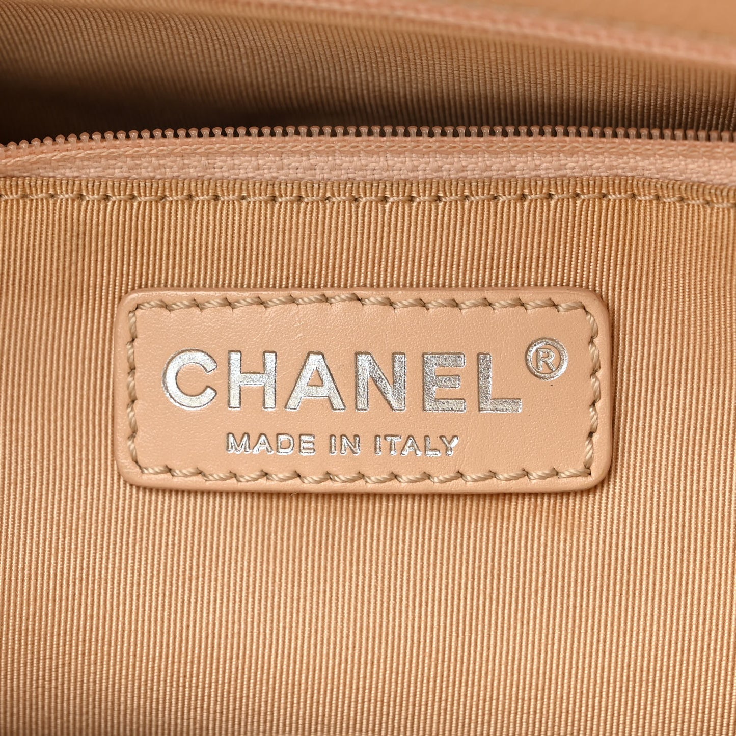 Caviar Quilted Grand Shopping Tote GST Beige Clair