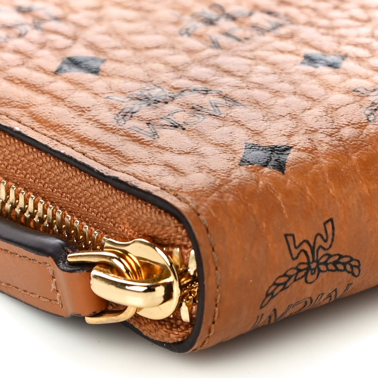 Visetos Large Zip Around Wallet Cognac