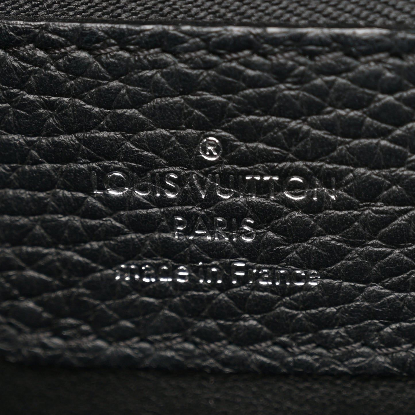 Taurillon Braided Capucines MM Black