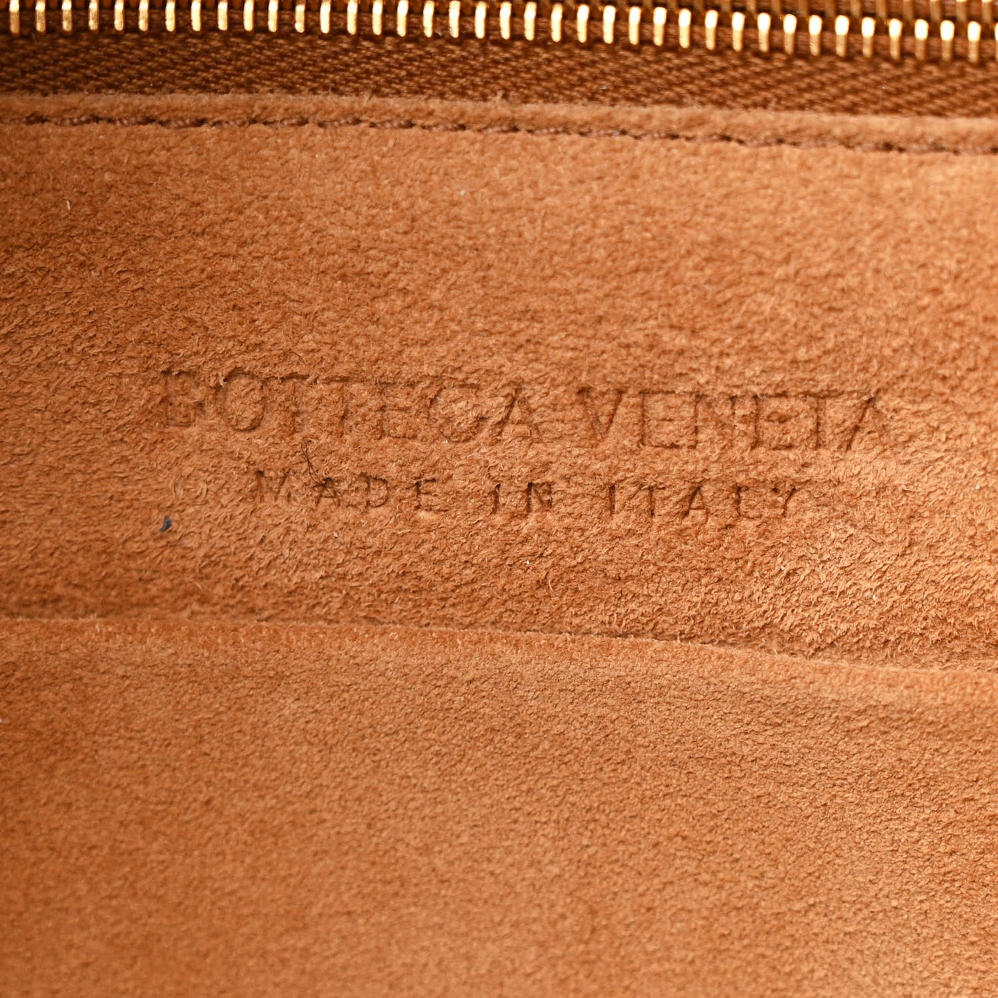 Grainy Calfskin Small Arco Plaster