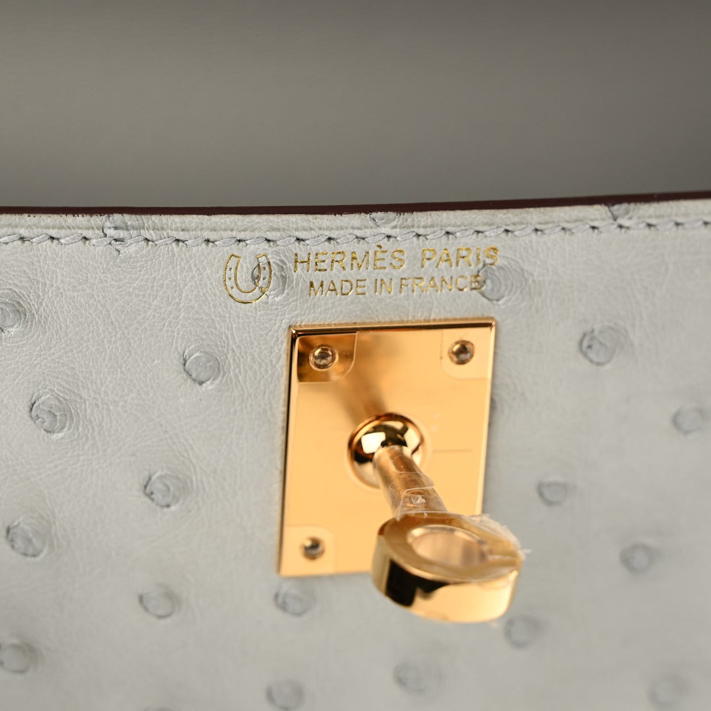 Ostrich Horseshoe Mini Kelly Sellier 20 Gris Perle Gold