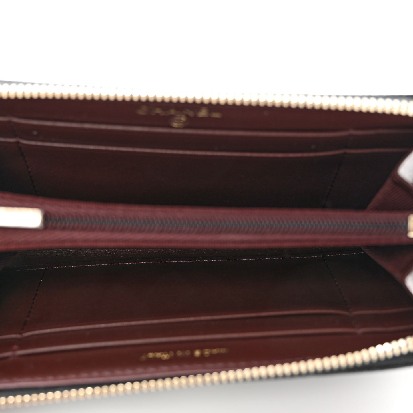 Caviar Quilted Medium Zip Around Wallet Black