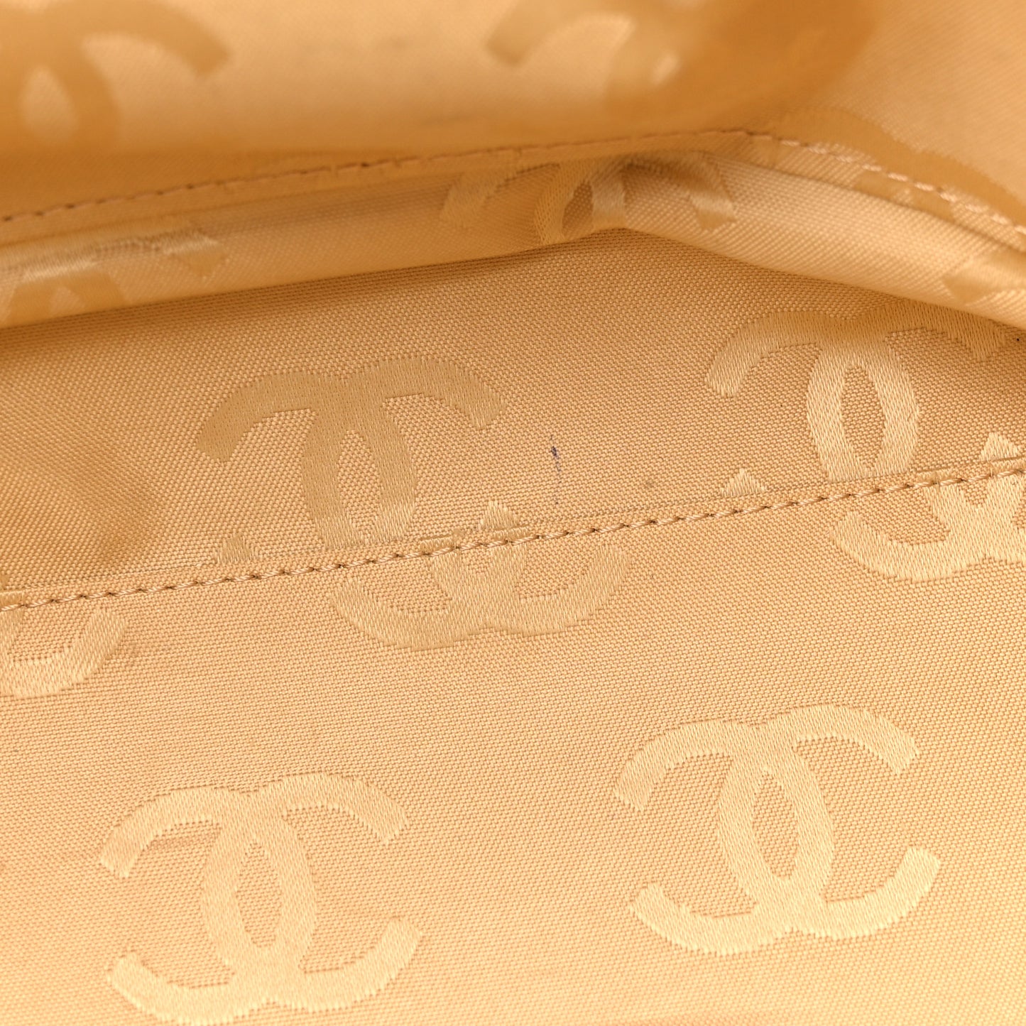 Caviar CC Stitched Medium Tote Beige