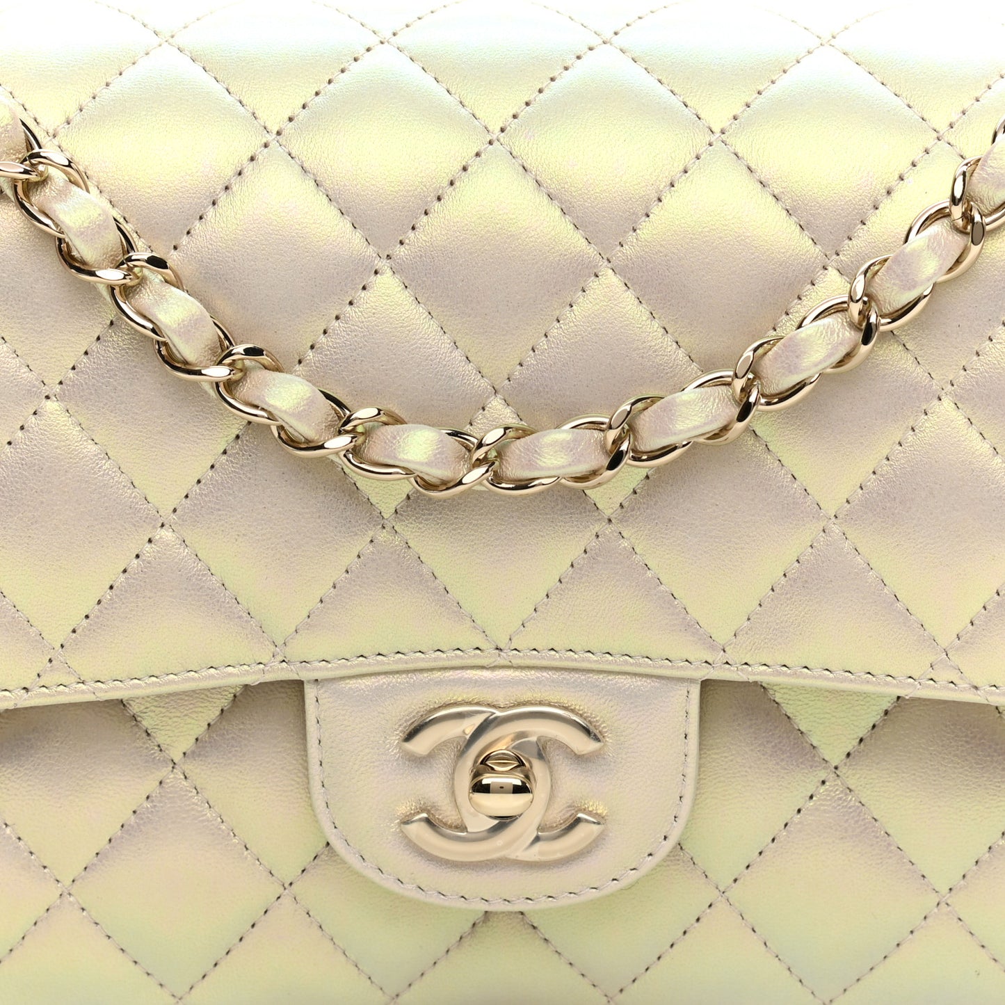Iridescent Lambskin Quilted Medium Double Flap Ivory