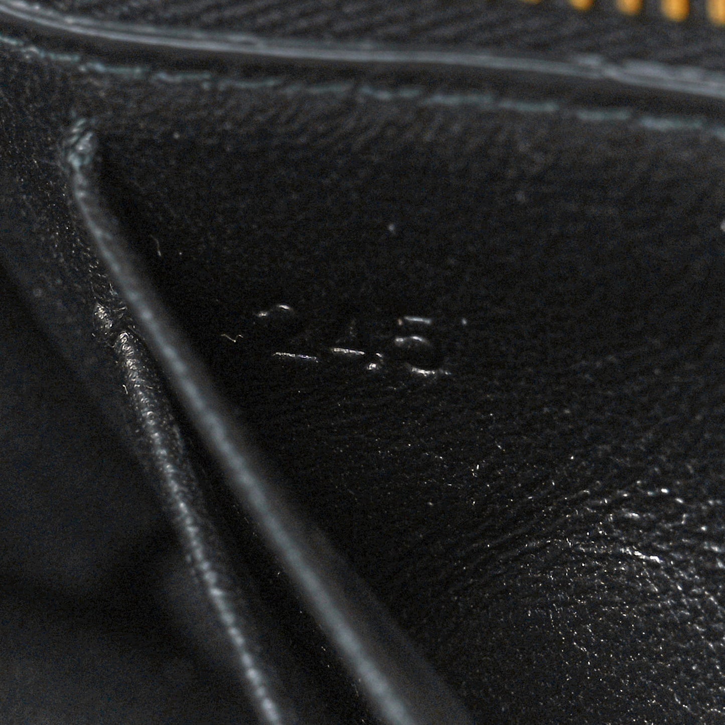 Nappa Matelasse Wallet On Chain Black