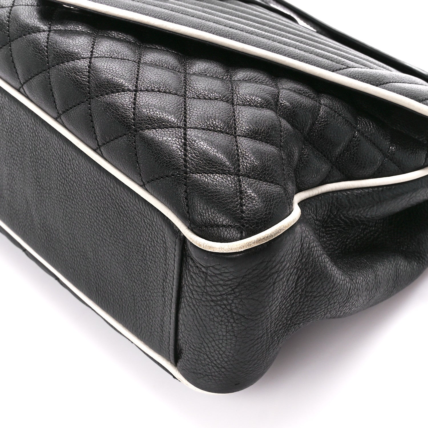 Saint Laurent Calfskin Mixed Matelasse Triquilt Large Monogram Envelope Satchel Black White 12 of 12