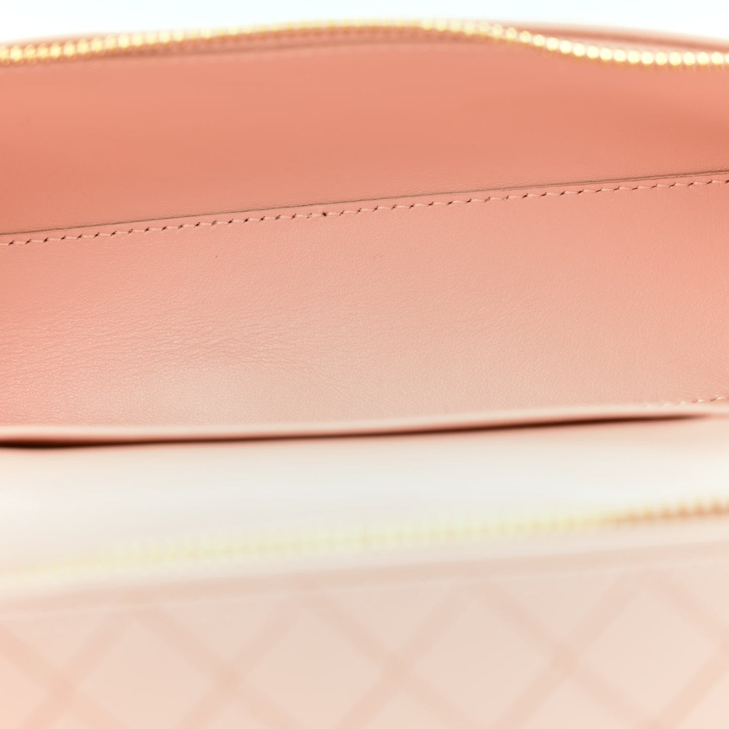 Calfskin Intrecciato Bang Bang Vanity Case Cameo