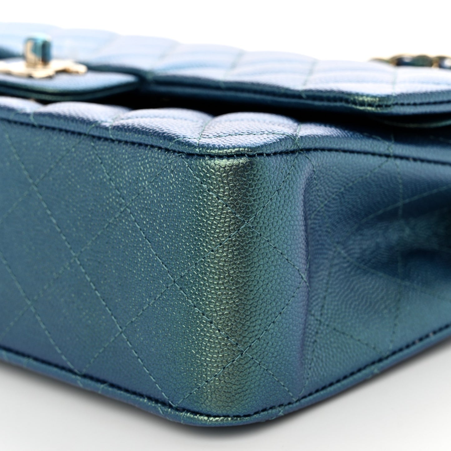 Iridescent Caviar Quilted Medium Double Flap Green