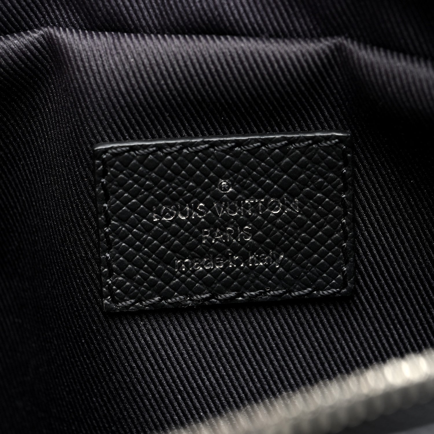 Louis Vuitton Taiga Monogram Outdoor Bumbag Black 6 of 9