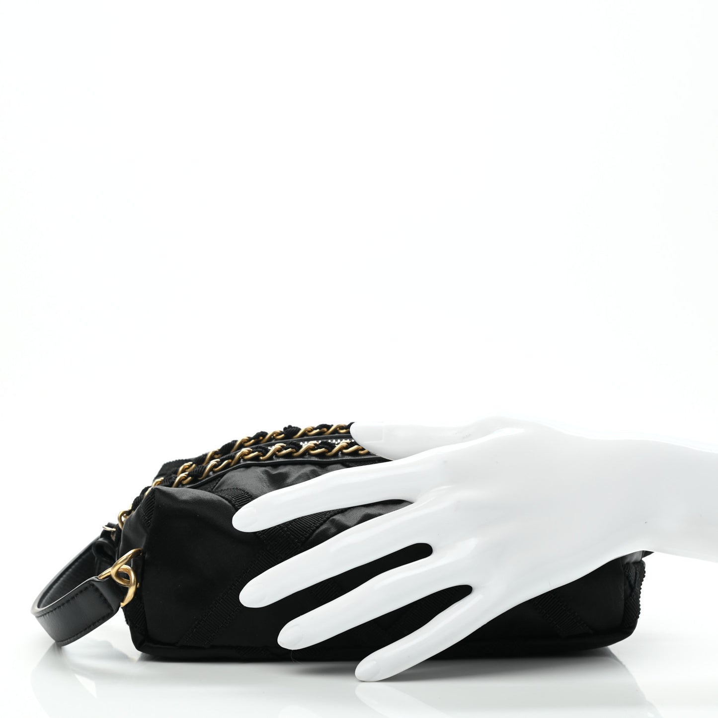 Nylon Grosgrain Lifestyle Pouch With Sleep Mask Black