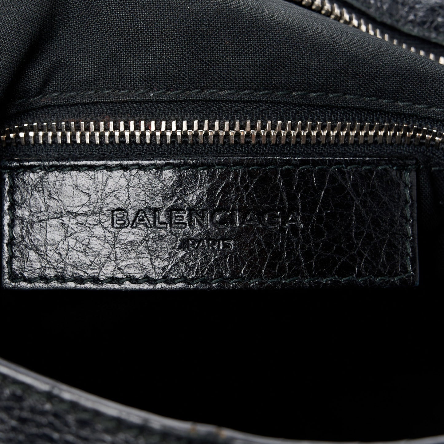 Agneau Giant 12 Silver Hardware Town Black