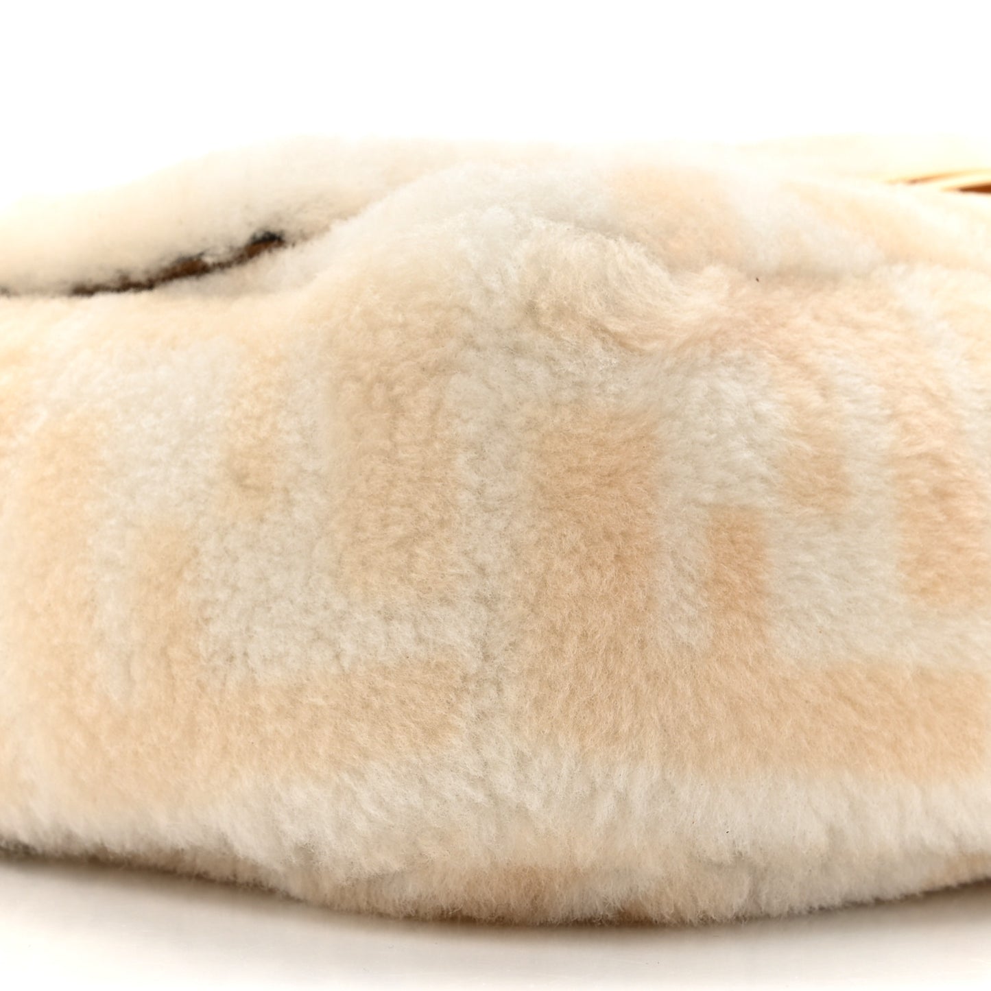 Shearling Vitello Dolce Macro FF 1974 Baguette White Ice Cuoio Miele Scuro