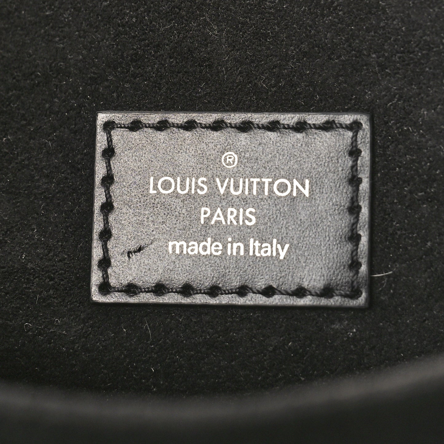 Reverse Monogram Pochette Metis